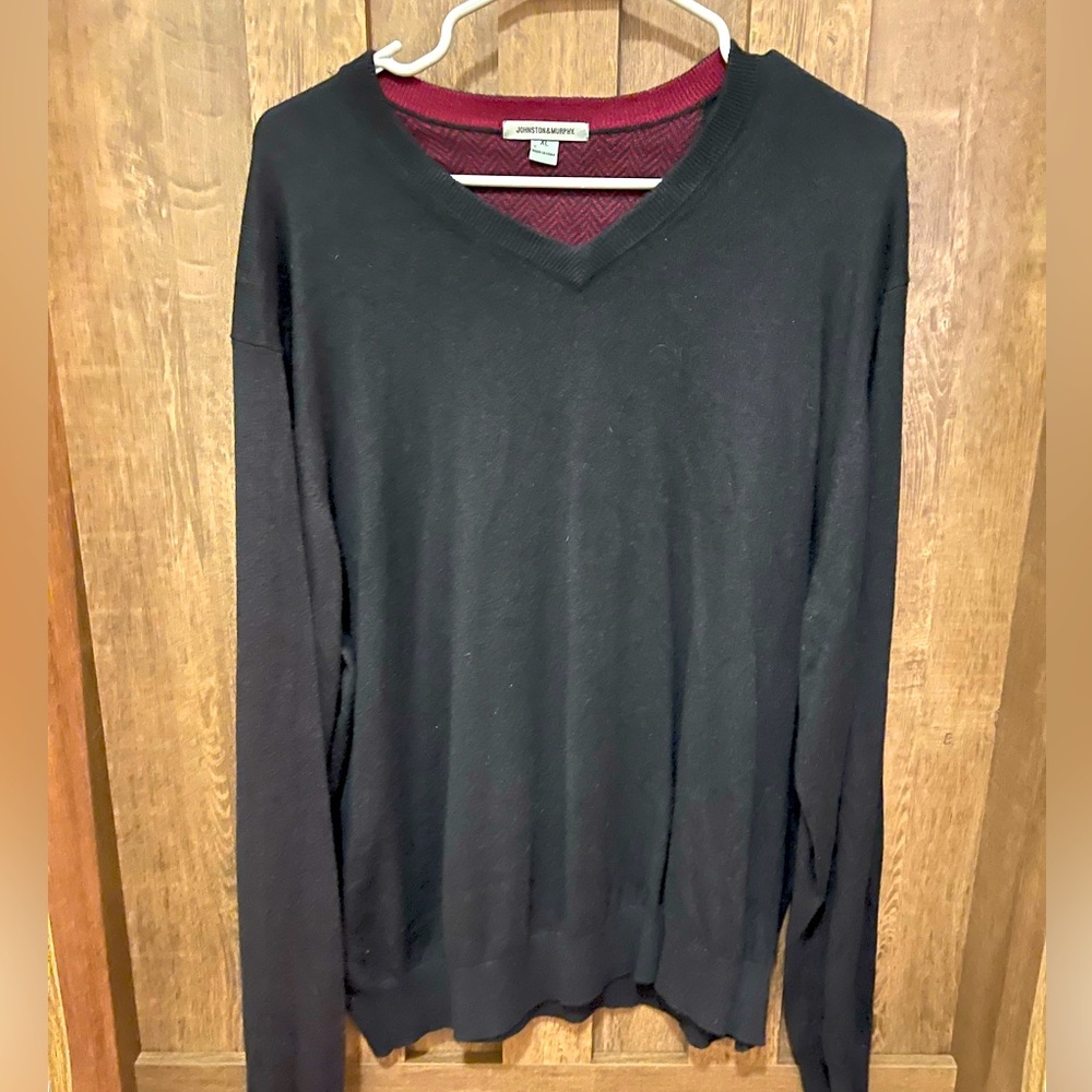 Johnston & Murphy Black V-Neck Sweater - XL